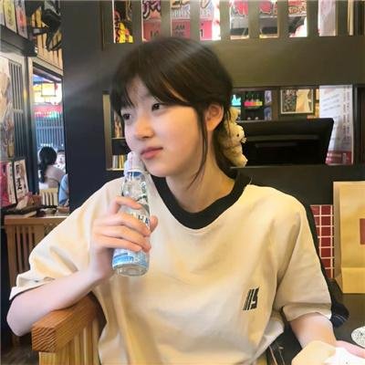 山林中头一个女人